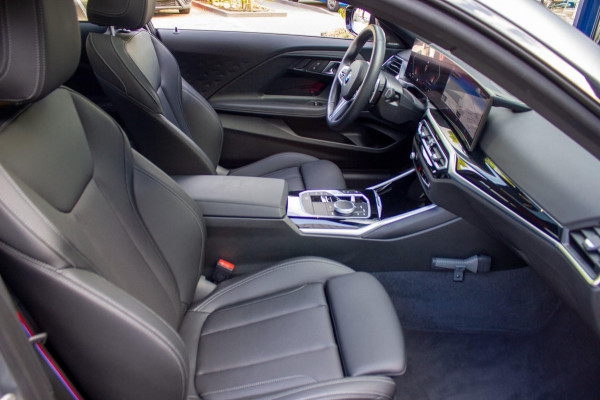 BMW 2 Serie Coupé 218i | Prijs incl. 12 mnd garantie| Carplay LMV Panodak Camera PDC DAB M-Pakket LED Harman/Kardon speakersysteem