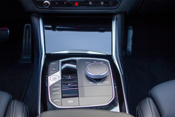 BMW 2 Serie Coupé 218i | Prijs incl. 12 mnd garantie| Carplay LMV Panodak Camera PDC DAB M-Pakket LED Harman/Kardon speakersysteem