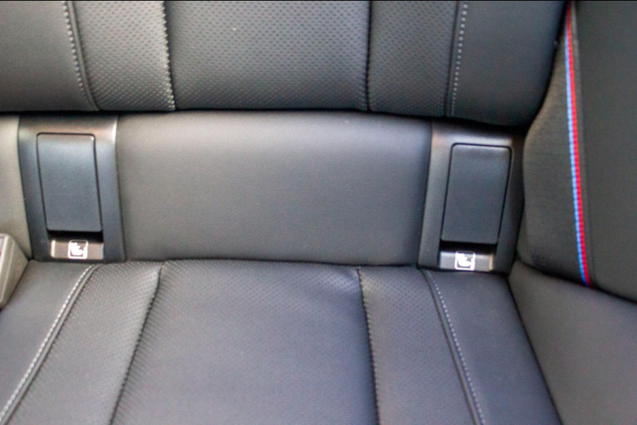 BMW 2 Serie Coupé 218i | Prijs incl. 12 mnd garantie| Carplay LMV Panodak Camera PDC DAB M-Pakket LED Harman/Kardon speakersysteem