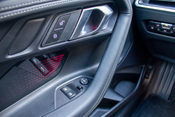 BMW 2 Serie Coupé 218i | Prijs incl. 12 mnd garantie| Carplay LMV Panodak Camera PDC DAB M-Pakket LED Harman/Kardon speakersysteem