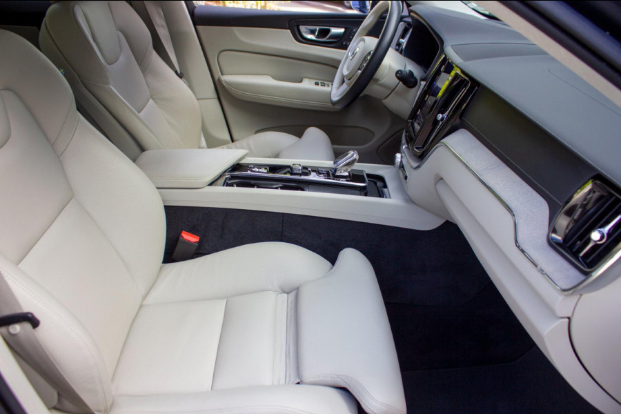 Volvo XC60 2.0 T6 Plug-in hybrid AWD Inscription|Prijs rijklaar incl. 12 mnd garantie | LMV PDC Panodak Camera