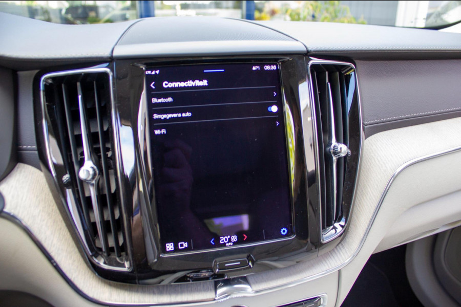 Volvo XC60 2.0 T6 Plug-in hybrid AWD Inscription|Prijs rijklaar incl. 12 mnd garantie | LMV PDC Panodak Camera