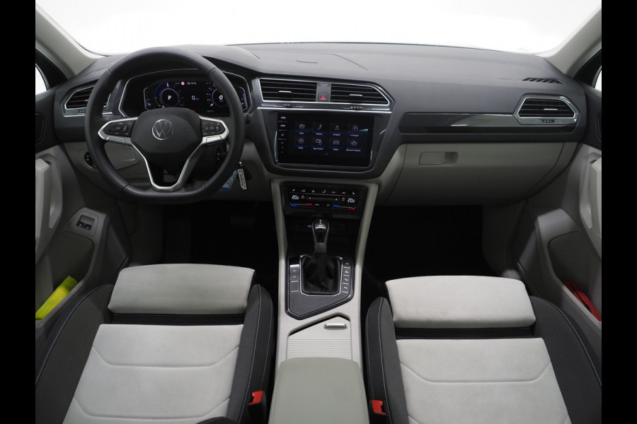 Volkswagen Tiguan 1.4 TSI eHybrid Elegance | Panoramadak | Adaptive Cruise | Virtual | Camera | Stoel/Stuurverwarming