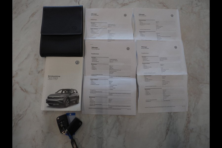 Volkswagen Tiguan 1.4 TSI eHybrid Elegance | Panoramadak | Adaptive Cruise | Virtual | Camera | Stoel/Stuurverwarming