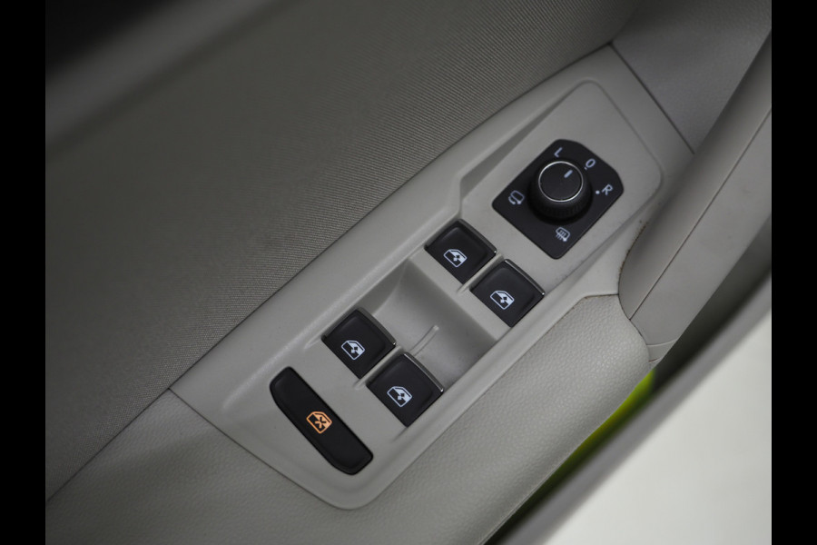 Volkswagen Tiguan 1.4 TSI eHybrid Elegance | Panoramadak | Adaptive Cruise | Virtual | Camera | Stoel/Stuurverwarming