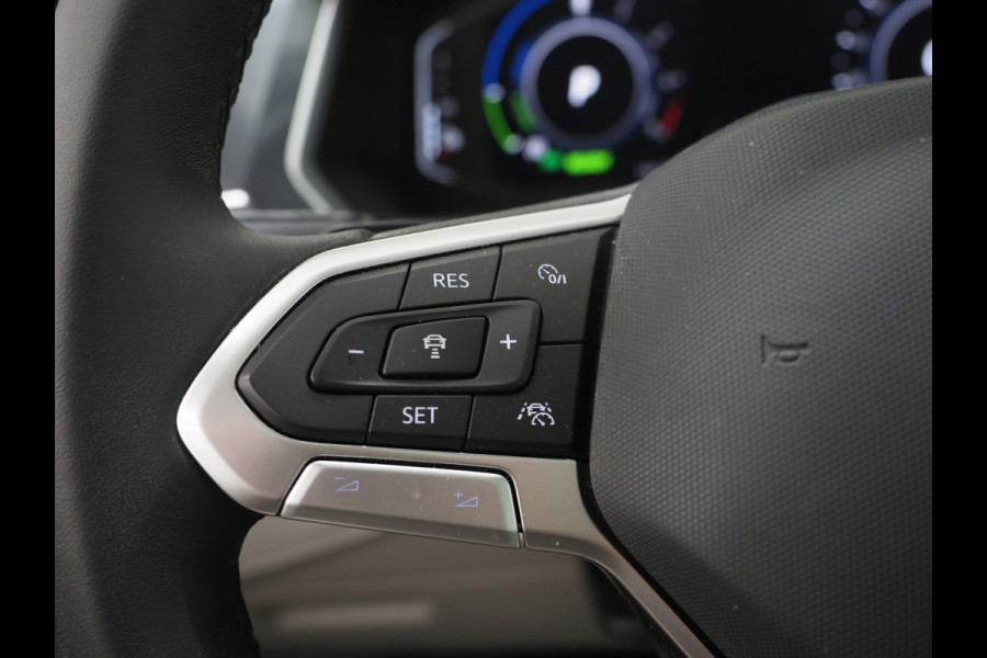 Volkswagen Tiguan 1.4 TSI eHybrid Elegance | Panoramadak | Adaptive Cruise | Virtual | Camera | Stoel/Stuurverwarming