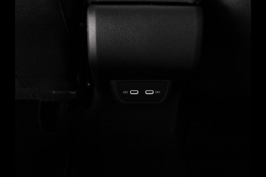 Volkswagen Polo 1.0 TSI Life 95 pk | Navigatie via App | Parkeersensoren | Adaptieve cruise control | LED koplampen |