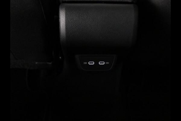 Volkswagen Polo 1.0 TSI Life 95 pk | Navigatie via App | Parkeersensoren | Adaptieve cruise control | LED koplampen |