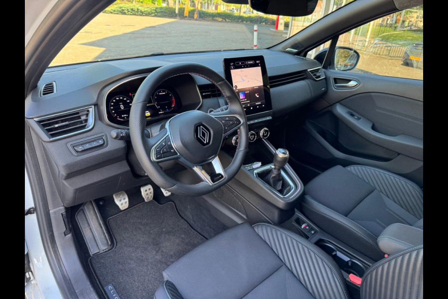 Renault Clio 1.0 TCe 90 GPF esprit Alpine Bose Sound / Stoel & stuurwiel verw. / P-sensoren & camera