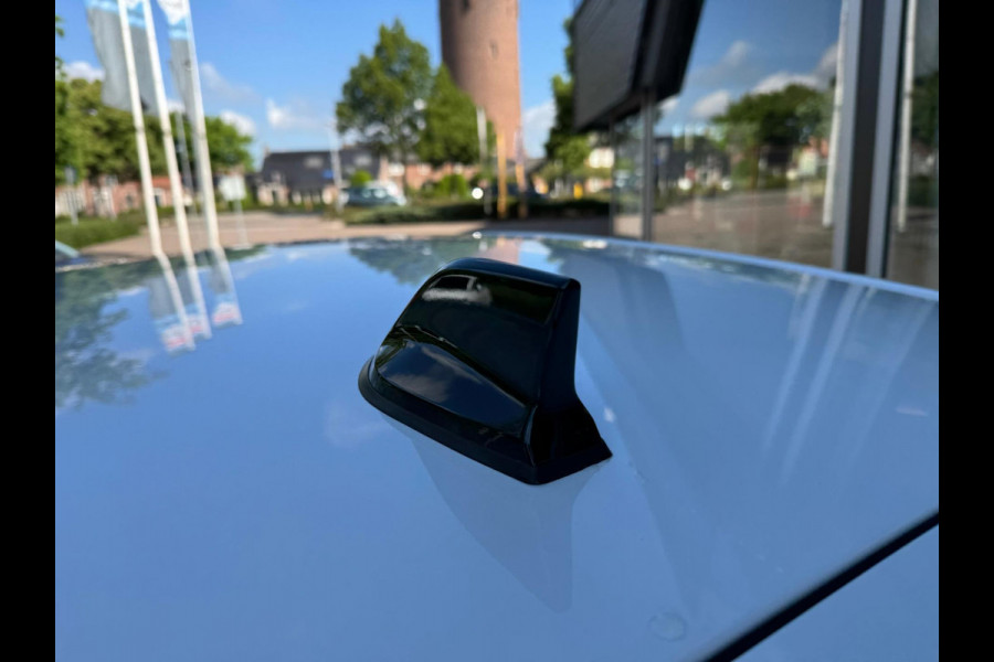 Renault Clio 1.0 TCe 90 GPF esprit Alpine Bose Sound / Stoel & stuurwiel verw. / P-sensoren & camera