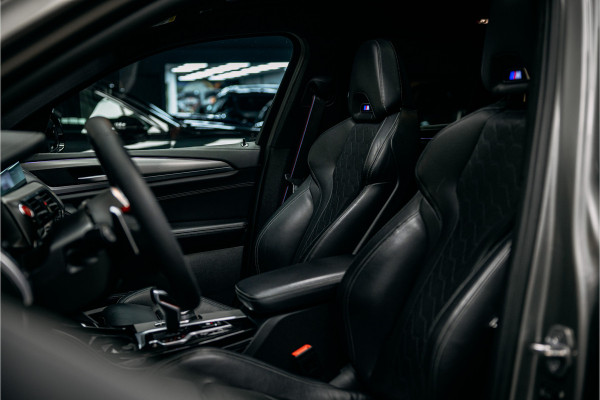 BMW X4 M Competition Zeer rijk uitgevoerde BMW X4 M Competition