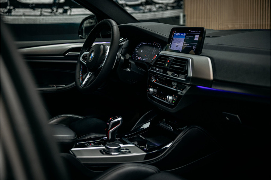 BMW X4 M Competition Zeer rijk uitgevoerde BMW X4 M Competition