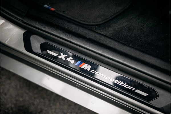 BMW X4 M Competition Zeer rijk uitgevoerde BMW X4 M Competition