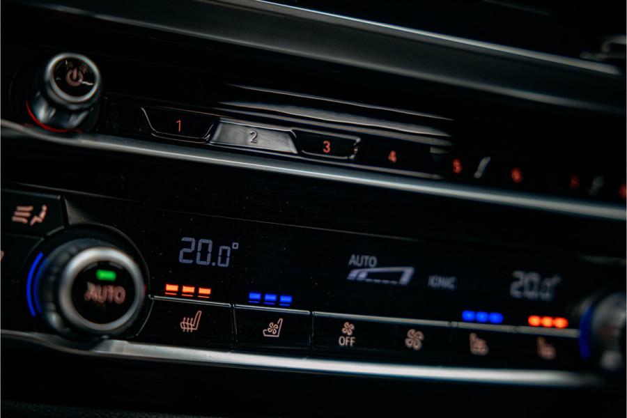 BMW X4 M Competition Zeer rijk uitgevoerde BMW X4 M Competition