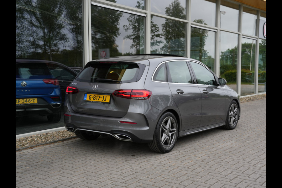 Mercedes-Benz B-Klasse 180 Business Solution AMG Automaat | Panoramadak | Navigatie | LED