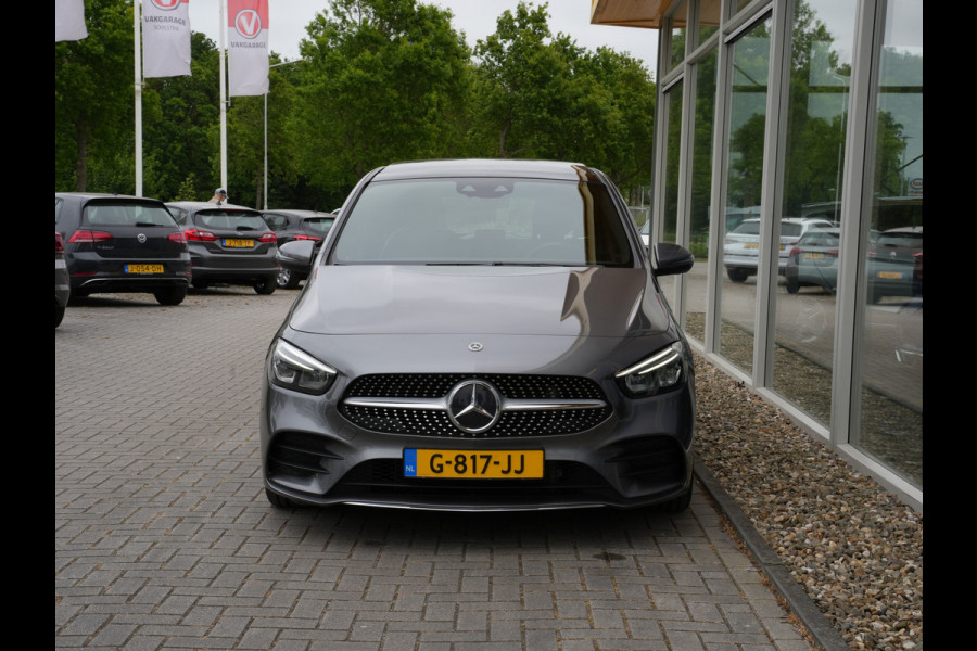 Mercedes-Benz B-Klasse 180 Business Solution AMG Automaat | Panoramadak | Navigatie | LED