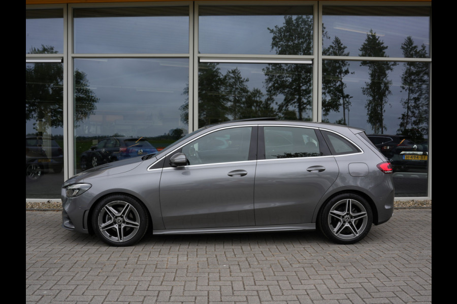 Mercedes-Benz B-Klasse 180 Business Solution AMG Automaat | Panoramadak | Navigatie | LED