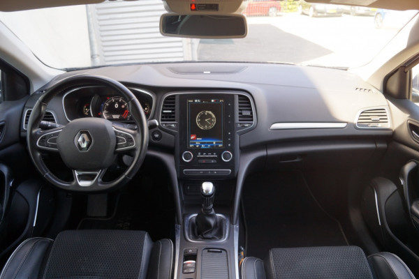 Renault Mégane Estate 1.3 TCe Bose -NAVI-ECC-PDC-CAM-