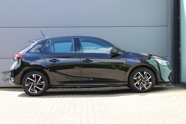 Opel Corsa 1.2 Turbo GS | Carplay | Camera | Nieuw model | Cruise | DAB | Airco Opel Corsa 1.2 Turbo GS | Carplay | Camera | Nieuw model | Cruise | DAB | Airco