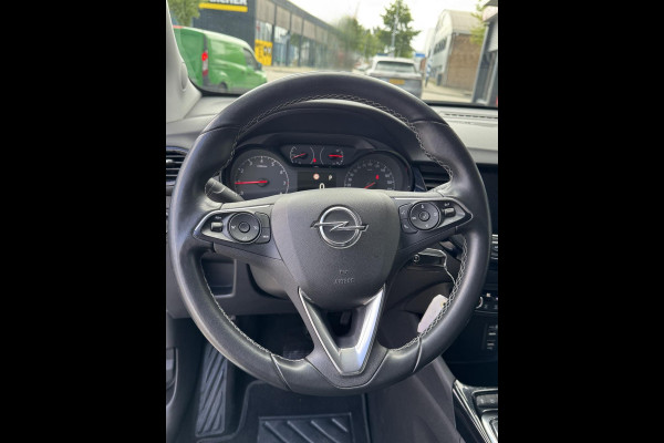 Opel Crossland X 1.2 Turbo Design - Automaat I Navigatie I Airco I PDC/Camera I Sport velgen I Dealer onderhouden