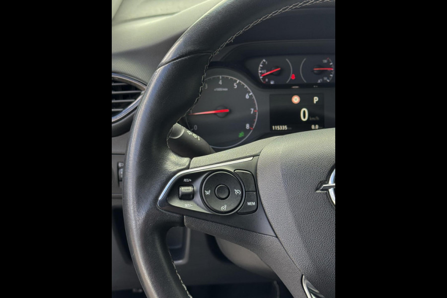 Opel Crossland X 1.2 Turbo Design - Automaat I Navigatie I Airco I PDC/Camera I Sport velgen I Dealer onderhouden