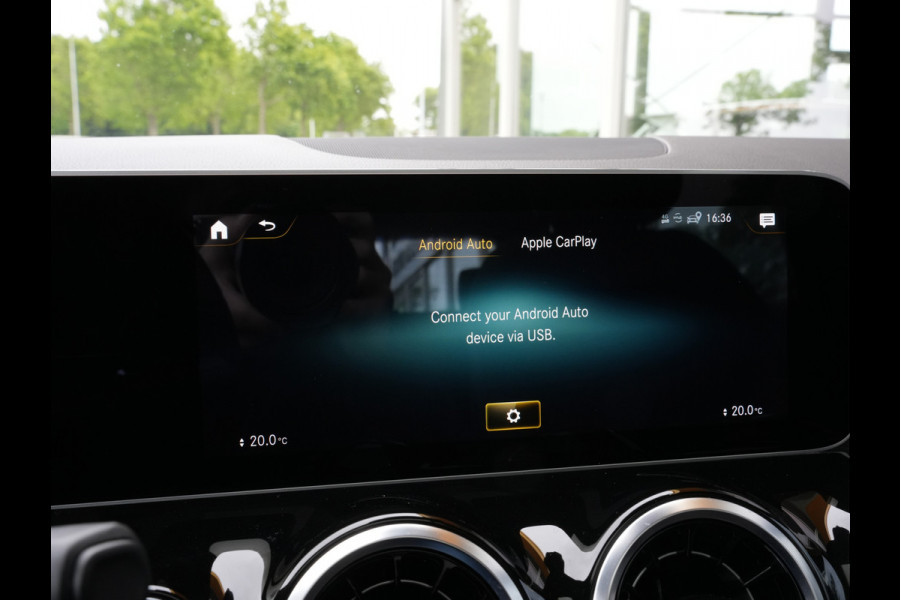 Mercedes-Benz B-Klasse 180 Business Solution AMG Automaat | Panoramadak | Navigatie | LED