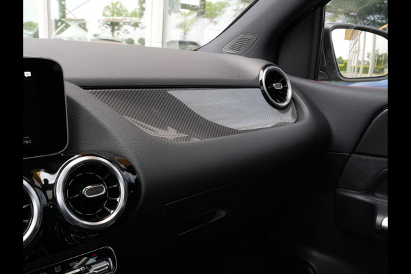 Mercedes-Benz B-Klasse 180 Business Solution AMG Automaat | Panoramadak | Navigatie | LED