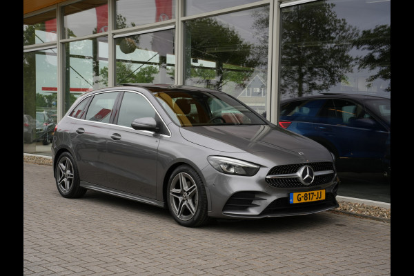 Mercedes-Benz B-Klasse 180 Business Solution AMG Automaat | Panoramadak | Navigatie | LED
