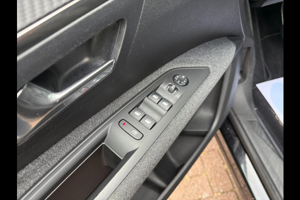 Peugeot 3008 1.2 PureTech Blue Lease Exe | Navi | Cruise