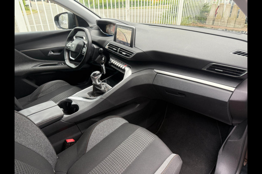 Peugeot 3008 1.2 PureTech Blue Lease Exe | Navi | Cruise