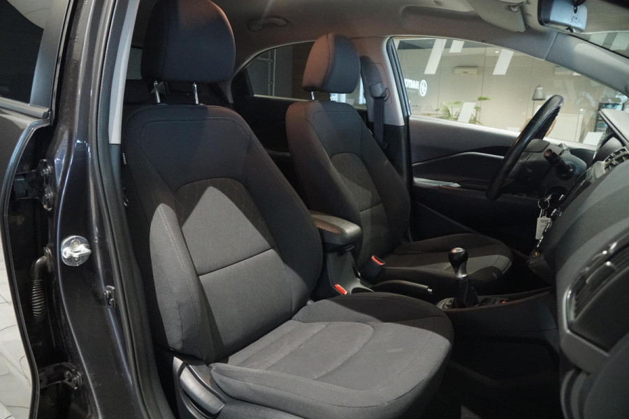 Kia Rio 1.2 CVVT ExecutiveLine + CAMERA / NAVIGATIE / STOELVERWARMING
