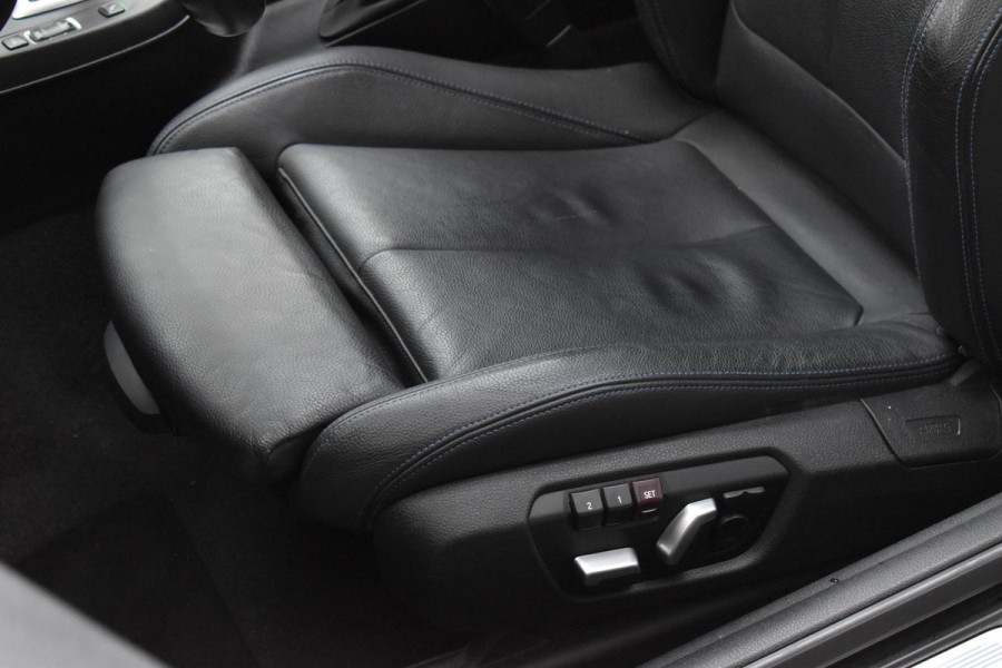 BMW 1-serie M140i xDrive High Executive Pano Camera H/K Leder Elekstoel
