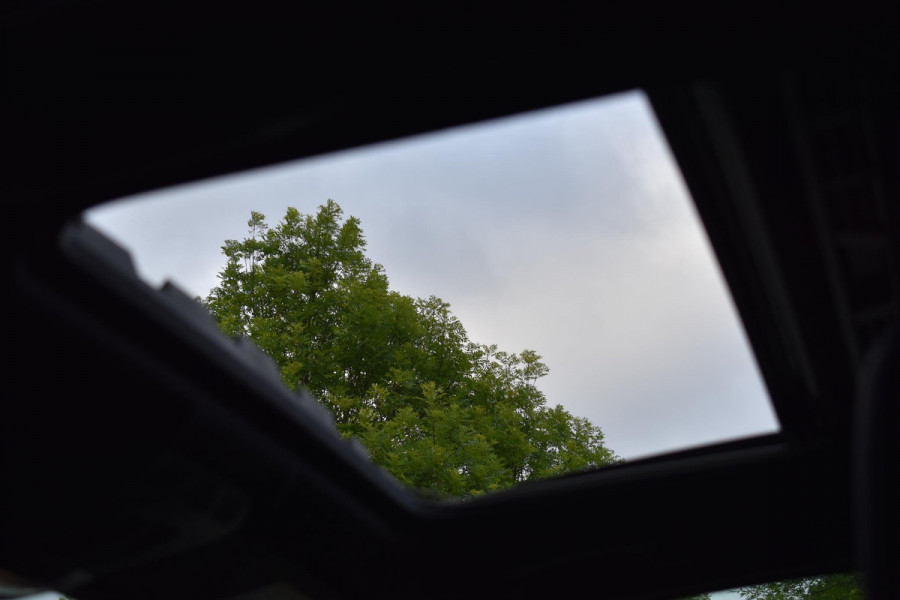 BMW 1-serie M140i xDrive High Executive Pano Camera H/K Leder Elekstoel