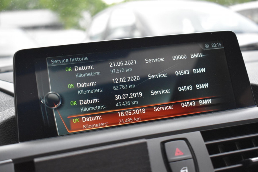 BMW 1-serie M140i xDrive High Executive Pano Camera H/K Leder Elekstoel