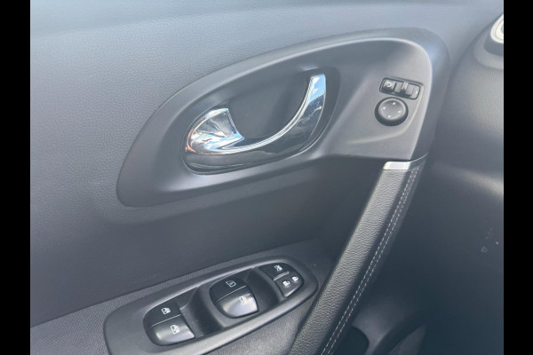 Renault Kadjar 1.2 TCe Limited Navigatie Led Trekhaak PDC Clima