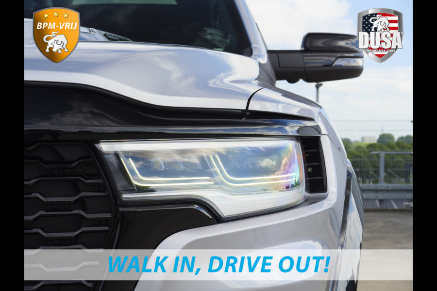 Dodge Ram | RHO | 3.0L Twin-Turbo I6 | 4x4 | Crew Cab Night Edtion | Panoramadak | 14,4-inch Touchscreen | Passenger Display | Getoonde accessoires zijn verkrijgbaar tegen meerprijs