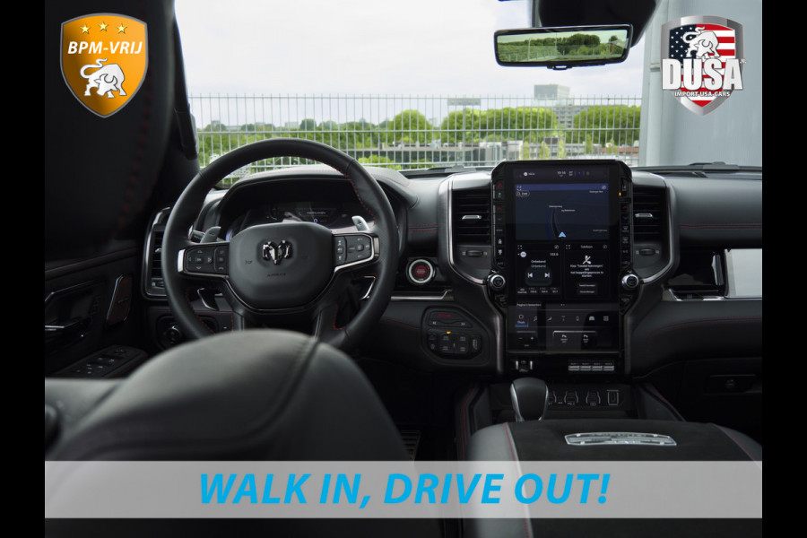 Dodge Ram | RHO | 3.0L Twin-Turbo I6 | 4x4 | Crew Cab Night Edtion | Panoramadak | 14,4-inch Touchscreen | Passenger Display | Getoonde accessoires zijn verkrijgbaar tegen meerprijs