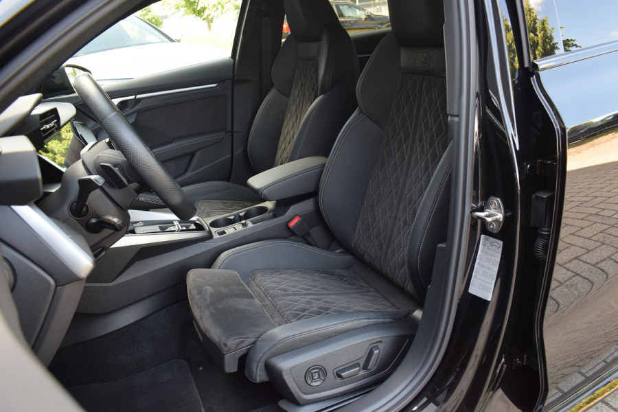 Audi A3 Sportback 45 TFSI e S-line Competition | Pano | Massage | Sfeer | Camera