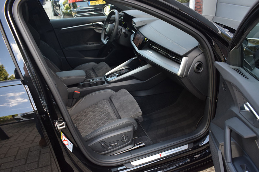 Audi A3 Sportback 45 TFSI e S-line Competition | Pano | Massage | Sfeer | Camera