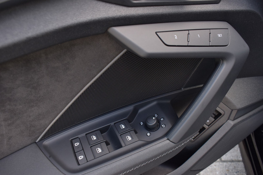Audi A3 Sportback 45 TFSI e S-line Competition | Pano | Massage | Sfeer | Camera