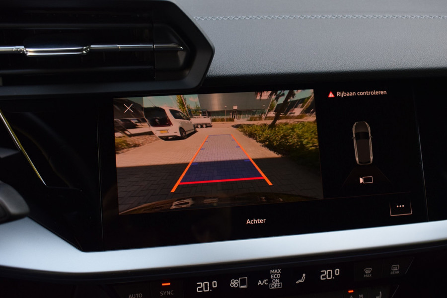 Audi A3 Sportback 45 TFSI e S-line Competition | Pano | Massage | Sfeer | Camera