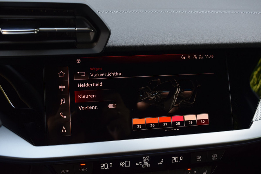 Audi A3 Sportback 45 TFSI e S-line Competition | Pano | Massage | Sfeer | Camera