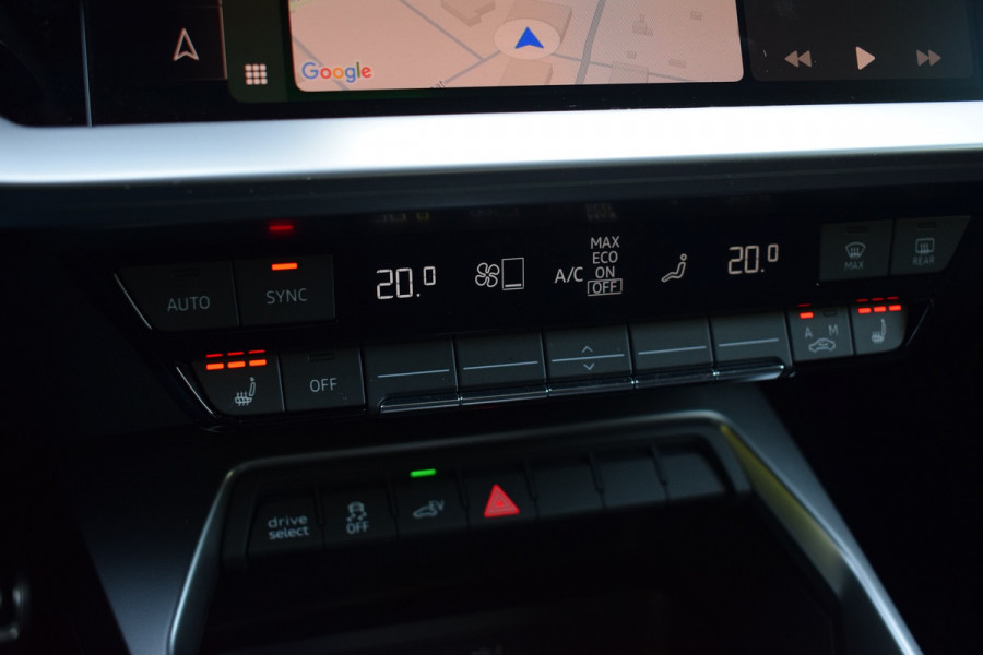 Audi A3 Sportback 45 TFSI e S-line Competition | Pano | Massage | Sfeer | Camera