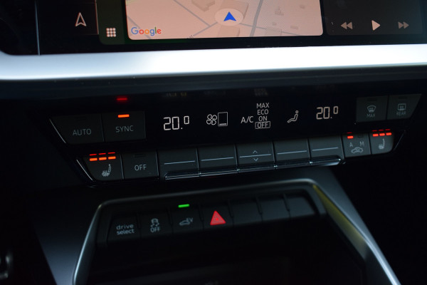 Audi A3 Sportback 45 TFSI e S-line Competition | Pano | Massage | Sfeer | Camera