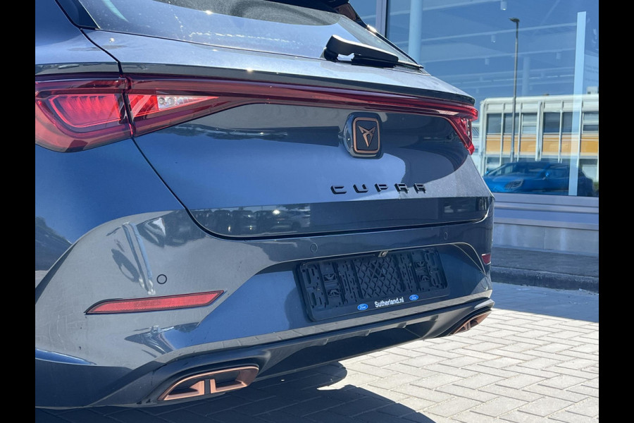 CUPRA Leon Sportstourer 1.4 e-Hybrid VZ Copper Edition 244pk | Panoramadak | Adaptieve Cruise | Matrix Led | Stoelverwarming
