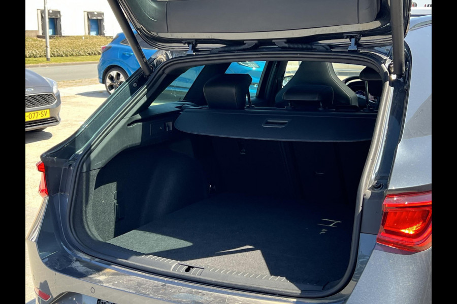 CUPRA Leon Sportstourer 1.4 e-Hybrid VZ Copper Edition 244pk | Panoramadak | Adaptieve Cruise | Matrix Led | Stoelverwarming