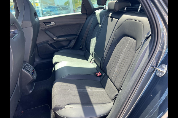CUPRA Leon Sportstourer 1.4 e-Hybrid VZ Copper Edition 244pk | Panoramadak | Adaptieve Cruise | Matrix Led | Stoelverwarming