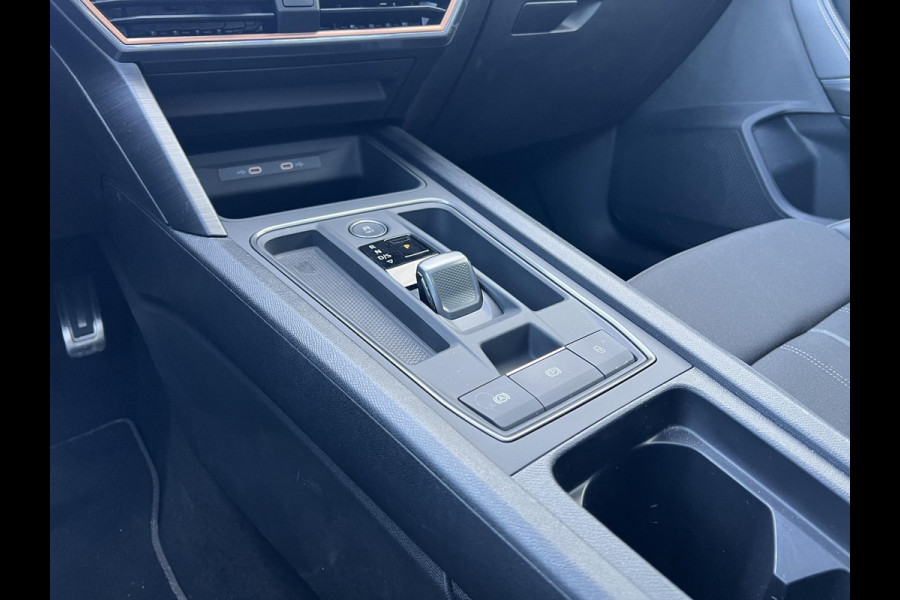 CUPRA Leon Sportstourer 1.4 e-Hybrid VZ Copper Edition 244pk | Panoramadak | Adaptieve Cruise | Matrix Led | Stoelverwarming