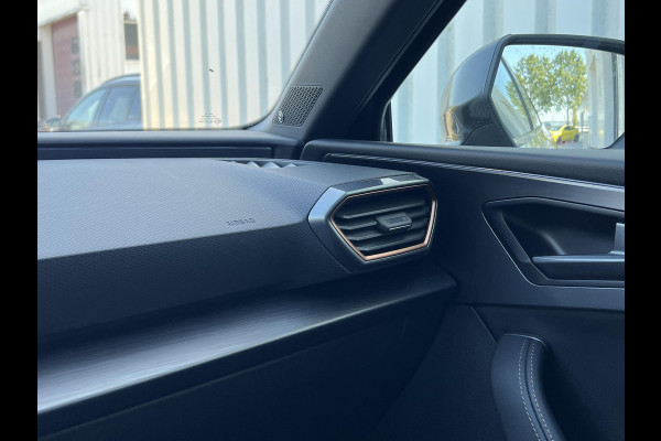 CUPRA Leon Sportstourer 1.4 e-Hybrid VZ Copper Edition 244pk | Panoramadak | Adaptieve Cruise | Matrix Led | Stoelverwarming
