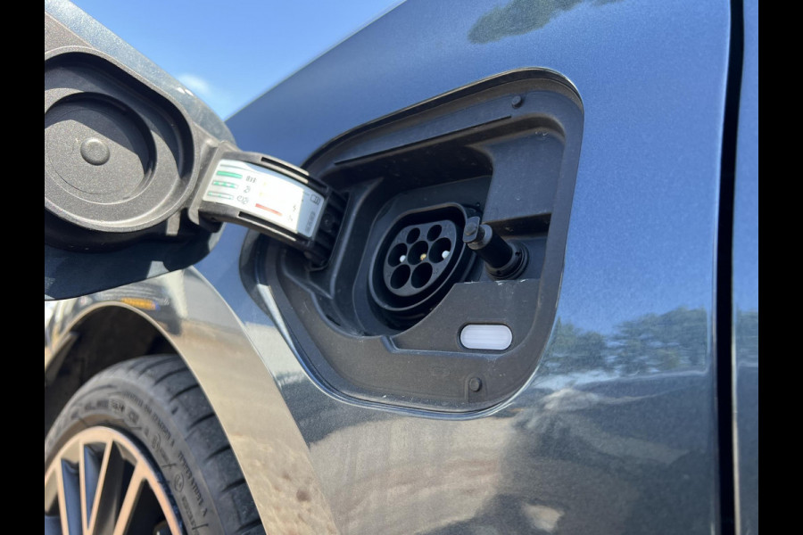 CUPRA Leon Sportstourer 1.4 e-Hybrid VZ Copper Edition 244pk | Panoramadak | Adaptieve Cruise | Matrix Led | Stoelverwarming